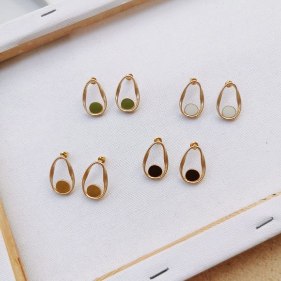 S925 Enamel Stud Earrings - Picture 5 of 7